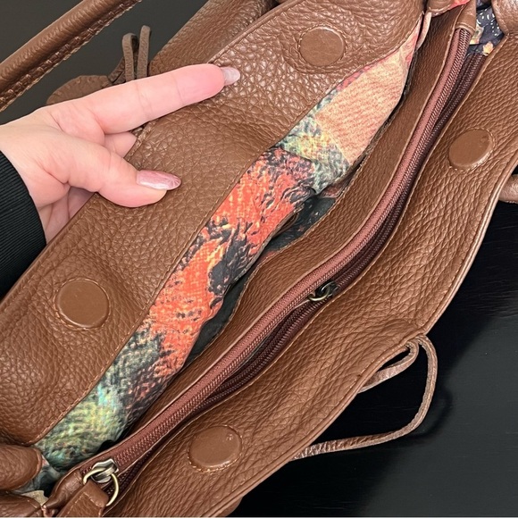 Carlos Falchi handmade Brown soft pebbled leather bag 9”x16” - Picture 10 of 16